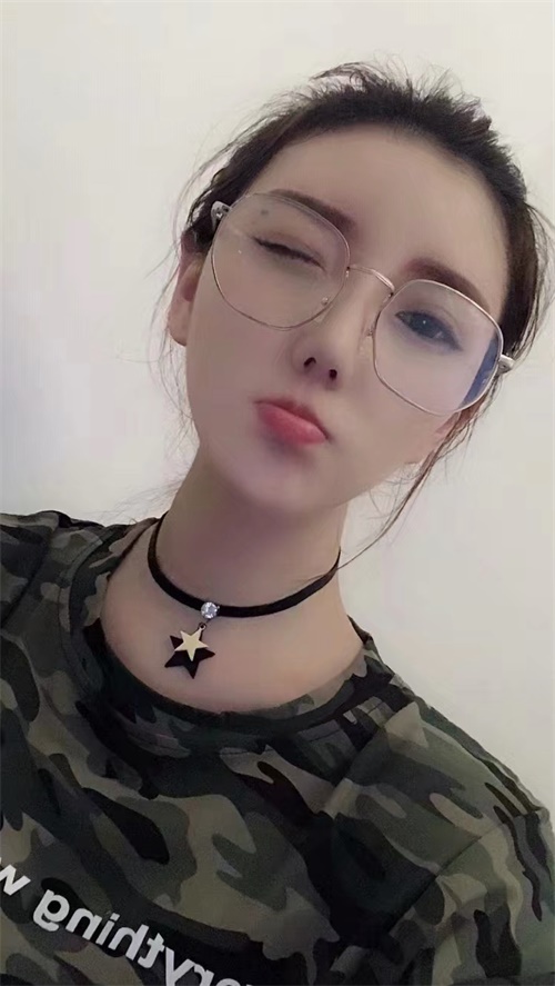 《红警OL》手游超时空选美尽显女性玩家之魅力