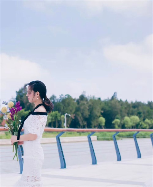 《红警OL》手游超时空选美尽显女性玩家之魅力