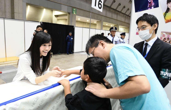 为偶像举办握手会 手游《AKB48樱桃湾之夏》火热开启预约