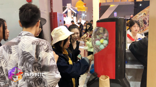二次元的欢乐盛宴 《妖之食肆》萤火虫漫展精彩回顾