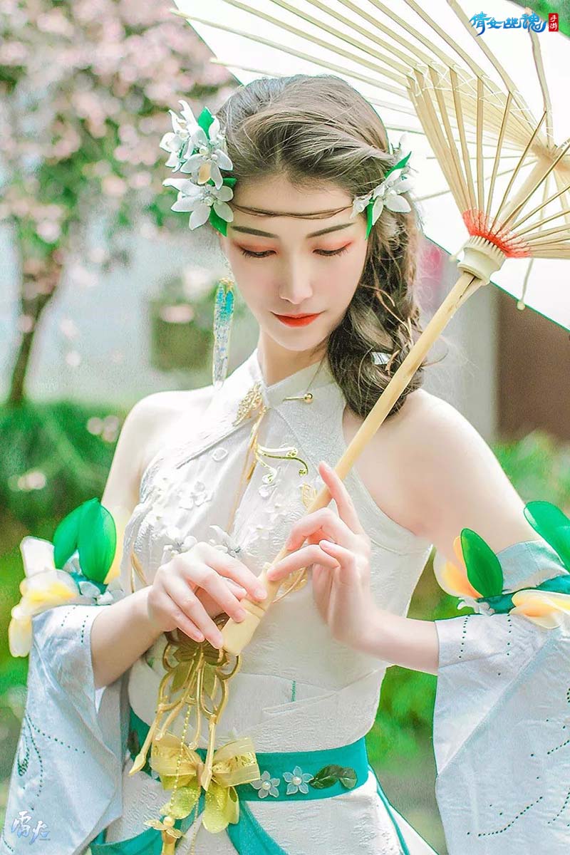 coser演绎动人故事 《倩女幽魂》手游全新主题时装上线